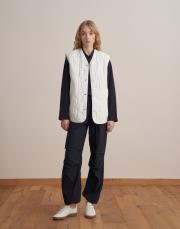 v yaka kapitone yelek ekru